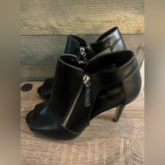 Michael Kors Clara Peep-Toe‎ Leather Pump Size 7 - Picture 9 of 16